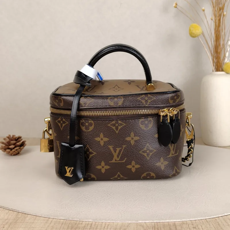 Louis Vuitton Shoulder Bag VANITY Cosmetic Bag Monogram PVC Small19 × 11 × 13 cm