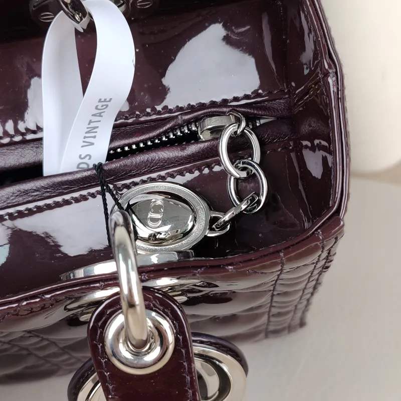 DIOR Top Handle Bag Lady Lady Dior Bag Red Patent Leather Medium24 × 12 × 21 cm — detail view 6 of 13