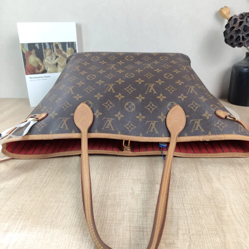 Louis Vuitton Shoulder Bag Neverfull Monogram PVC Medium31 × 14 × 28 cm — detail view 3 of 13
