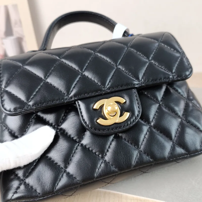 Chanel Crossbody Bag 25p Top Handle Crossbody Bag Black Lambskin Small 22 × 6 × 11.5 cm — detail view 2 of 14