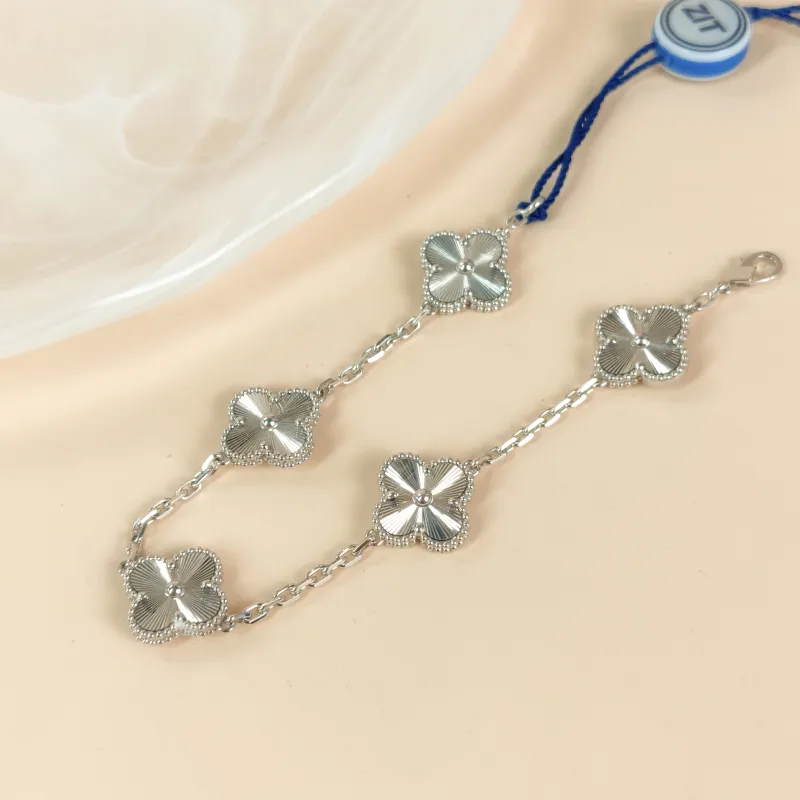 Van Cleef & Arpels Bracelet Alhambra Alhambra Collection Five-Motif Bracelet White Gold 18KW hite Gold Vintage Small 19cm — cover view 4 of 7