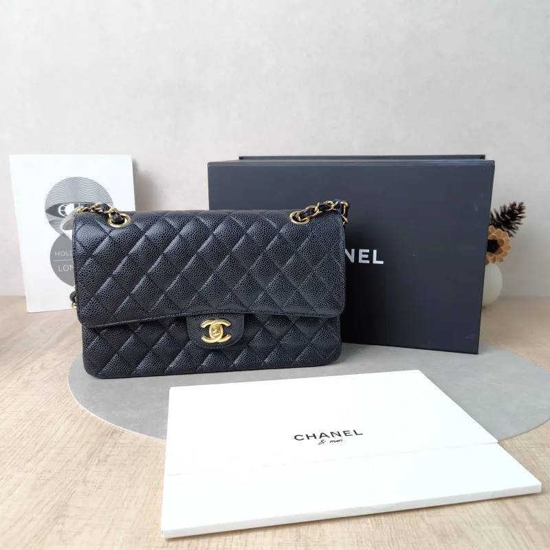Chanel Crossbody Bag Classic Flap CF Black Grained Calfskin Medium 25.5 × 6.5 × 15.5 cm — cover view 5 of 7