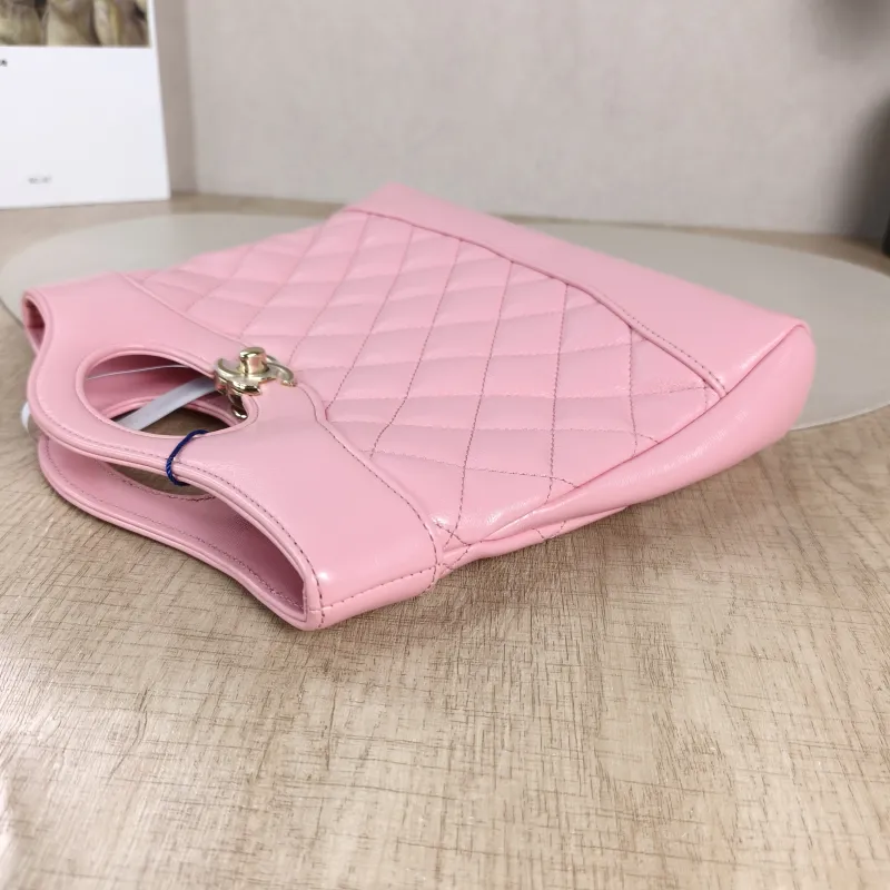 Chanel Crossbody Bag31Bag Pink Waxed Leathermini23 × 5.5 × 22 cm — detail view 1 of 12