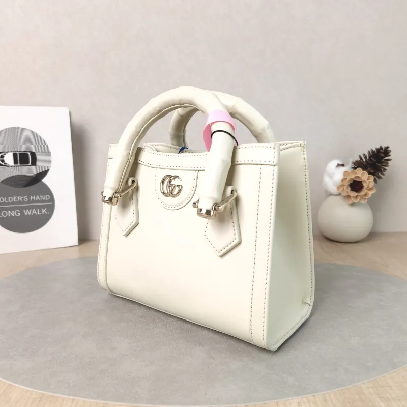 GUCCI Top Handle Bag Diana Top Handle Bag White Calfskin One Size20 × 9.5 × 16 cm — cover view 3 of 5
