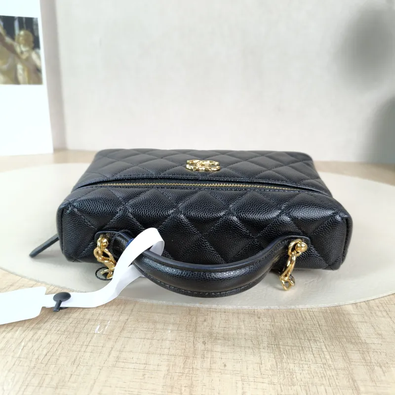 Chanel Crossbody Baglp Box Bag Top Handle Crossbody Bag Black Calfskin One Size19.5 × 5 × 17 cm — detail view 5 of 13
