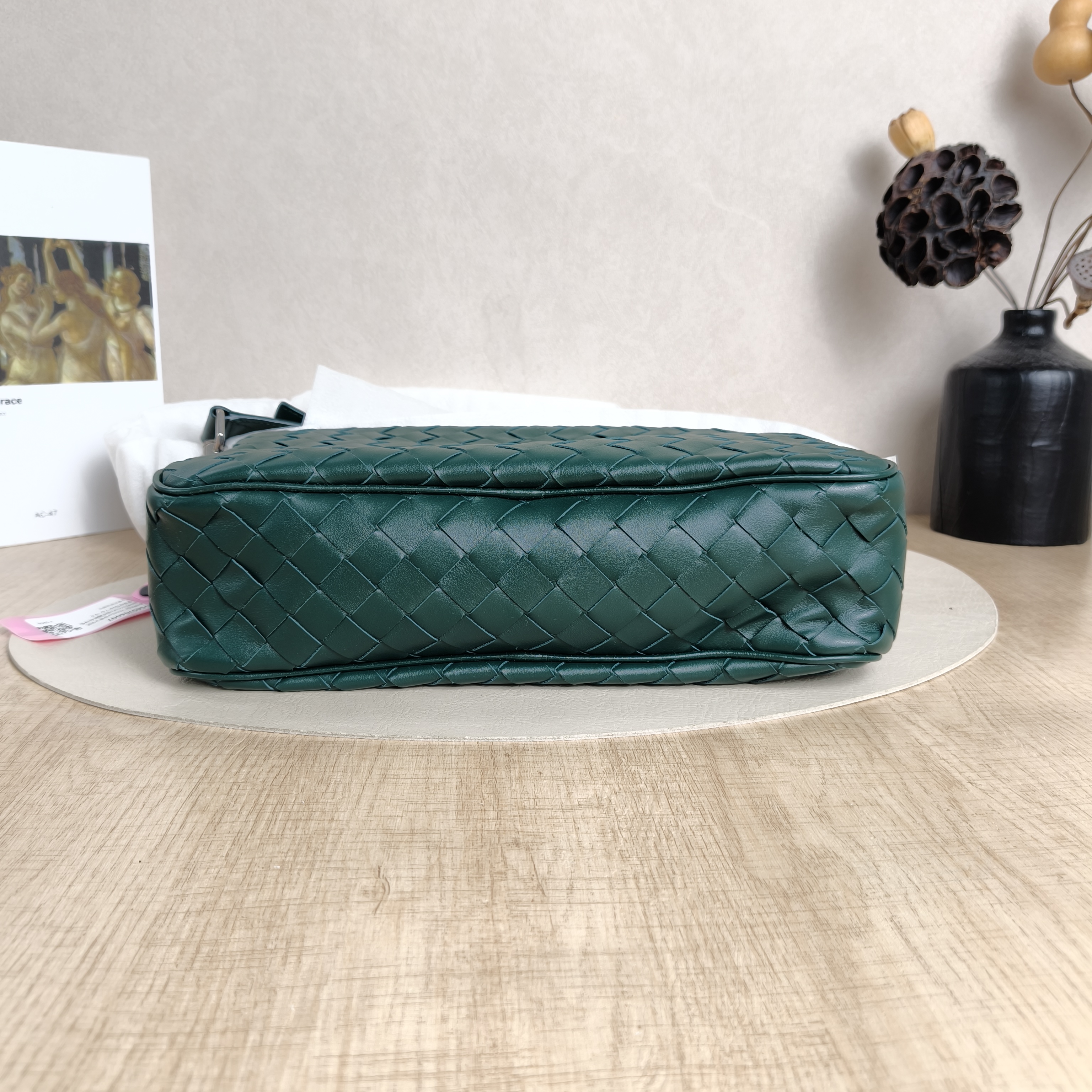 Bottega Veneta Crossbody Bag Intrecciato Woven Camera Bag Green Calfskin Medium29 × 7.5 × 19.5 cm — cover view 4 of 6