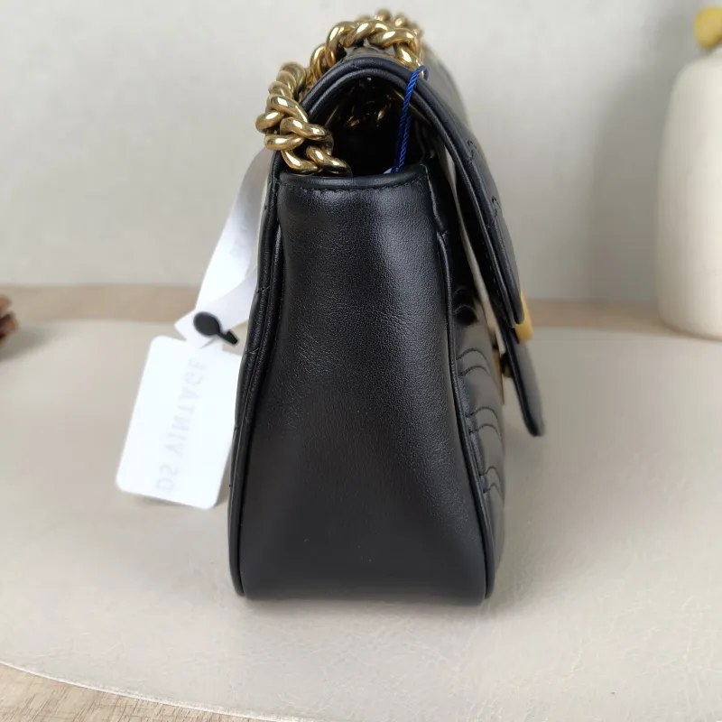 GUCCI Crossbody Bag GG Marmont Medium Marmont 26 Black CC alfskin Medium 26 × 7 × 15 cm — detail view 7 of 13