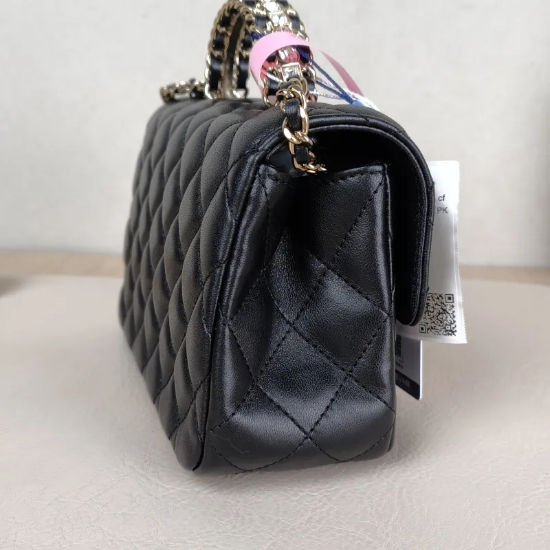 Chanel Crossbody Bag mini Black SL ambskin mini 18 × 7 × 12 cm — detail view 2 of 15