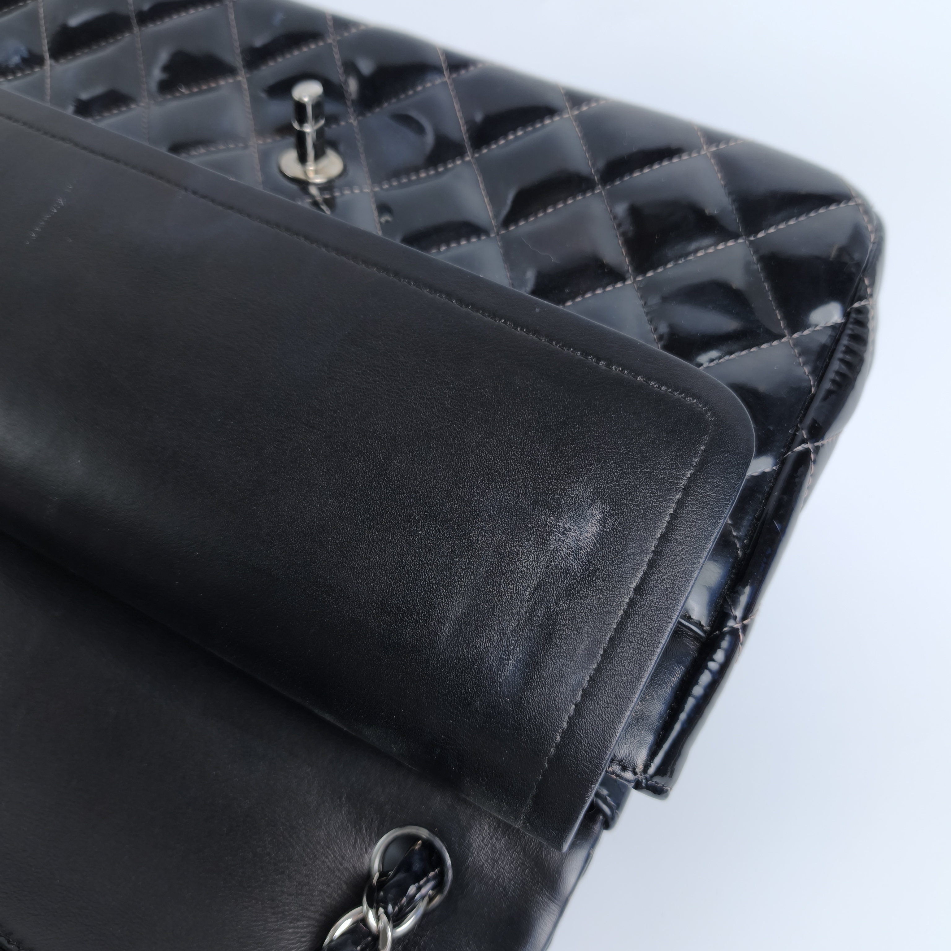 Chanel Crossbody Bag Classic Flap Jumbo CF Jumbo Black Patent Leather Large30 × 10 × 19.5 cm — cover view 9 of 17
