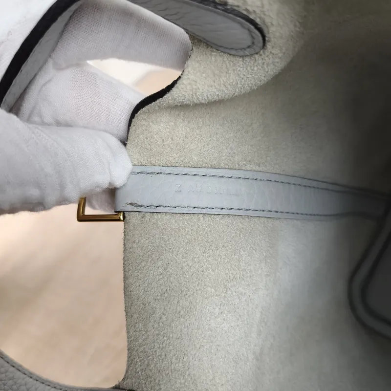 Hermès Top Handle Bag Picotin Lock 18 1808 Taurillon Clemence TC Calfskin Small18 × 13 × 18 cm — detail view 9 of 10