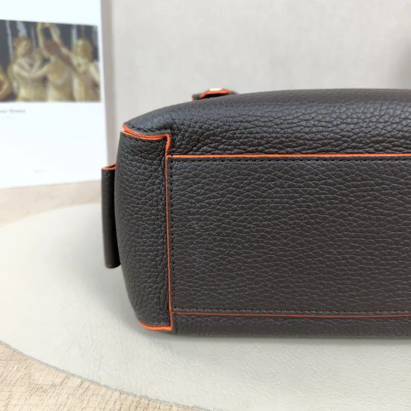 DELVAUX Top Handle Bag Cool Box Box Shoulder Bag Colorblock Calfskinmini21 × 11 × 13 cm — detail view 7 of 11