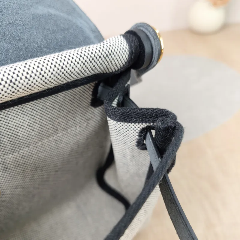 Hermès Crossbody Bag Herbag Zip 20Black Beige Canvas mini20.5 × 7 × 16.5 cm — detail view 7 of 13