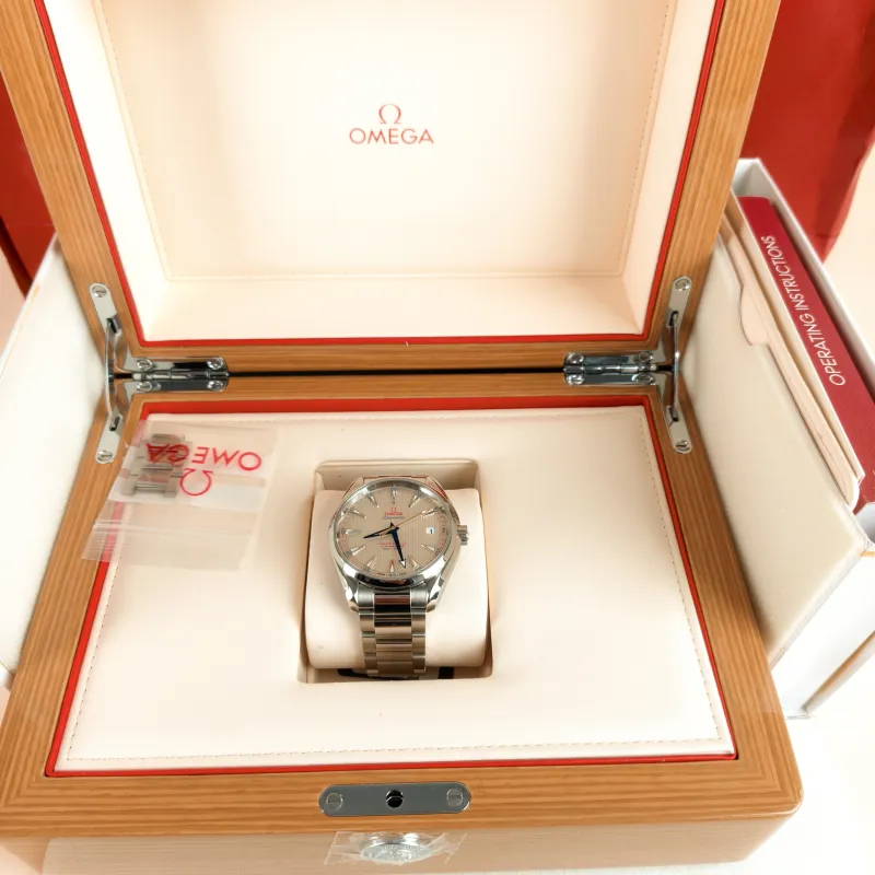 OMEGA Watch Collection AQUA TERRA Watch One Size41.5 — cover view 7 of 9