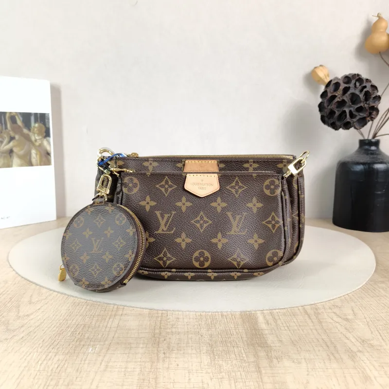 Louis Vuitton Crossbody Bag Multi Pochette Accessoires Shoulder Strap PVC Small24 × 4 × 13.5 cm