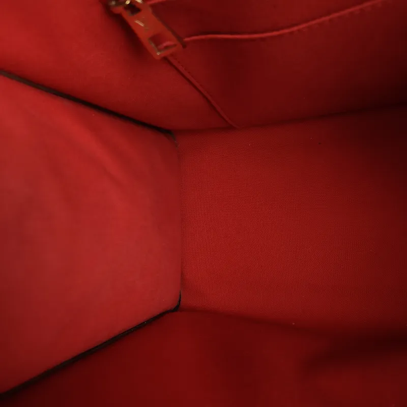 Louis Vuitton Shoulder Bag Onthego Medium Monogram PVC Medium 35 × 14 × 27 cm — detail view 3 of 10