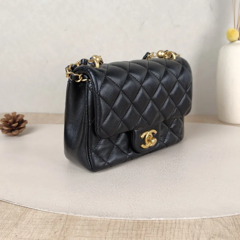 Chanel Crossbody Bag24p Pearl Black Lambskinmini17 × 5 × 12.5 cm — cover view 2 of 5