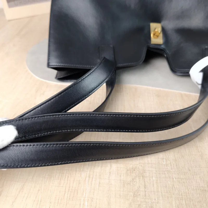 CELINE Shoulder Bag Cabas 16 Tote Bag Black Calfskin Large 37 × 14 × 26 cm — detail view 11 of 13