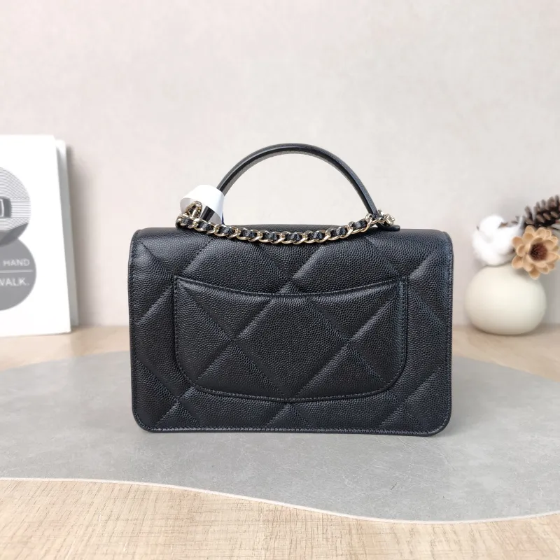 Chanel Crossbody Bag 25k woc Black Calfskin 19.2 × 3.5 × 12.3 cm — cover view 2 of 6