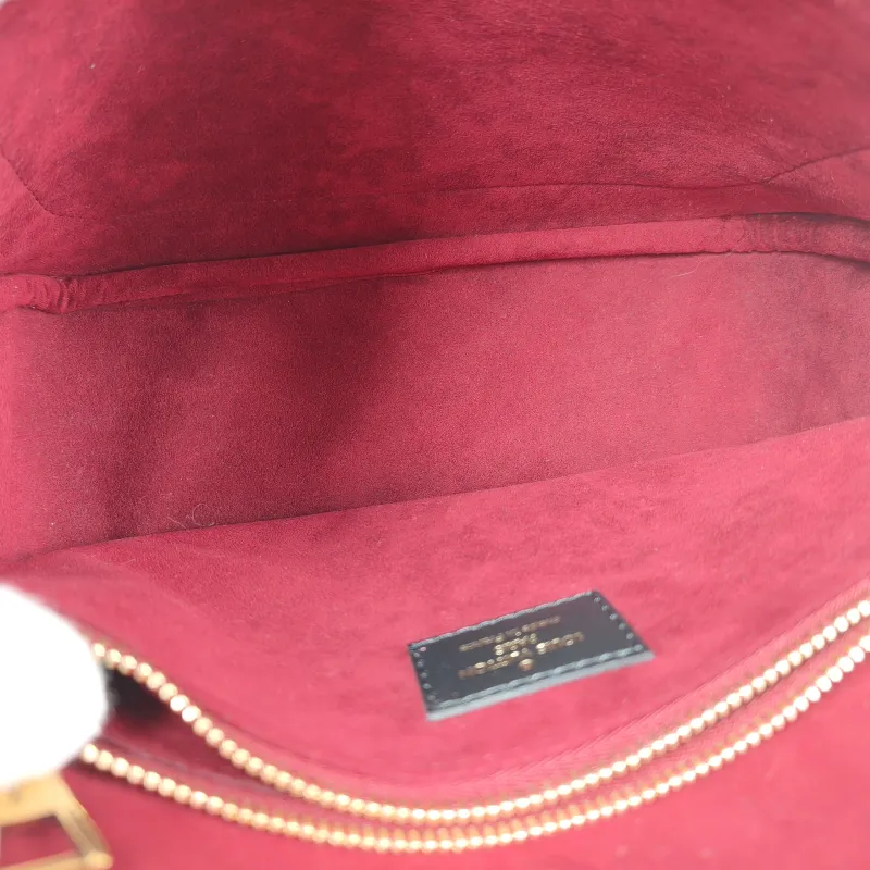 Louis Vuitton Crossbody Bag Passy Messenger Bag Monogram PVC Small23 × 9 × 17 cm — detail view 10 of 13