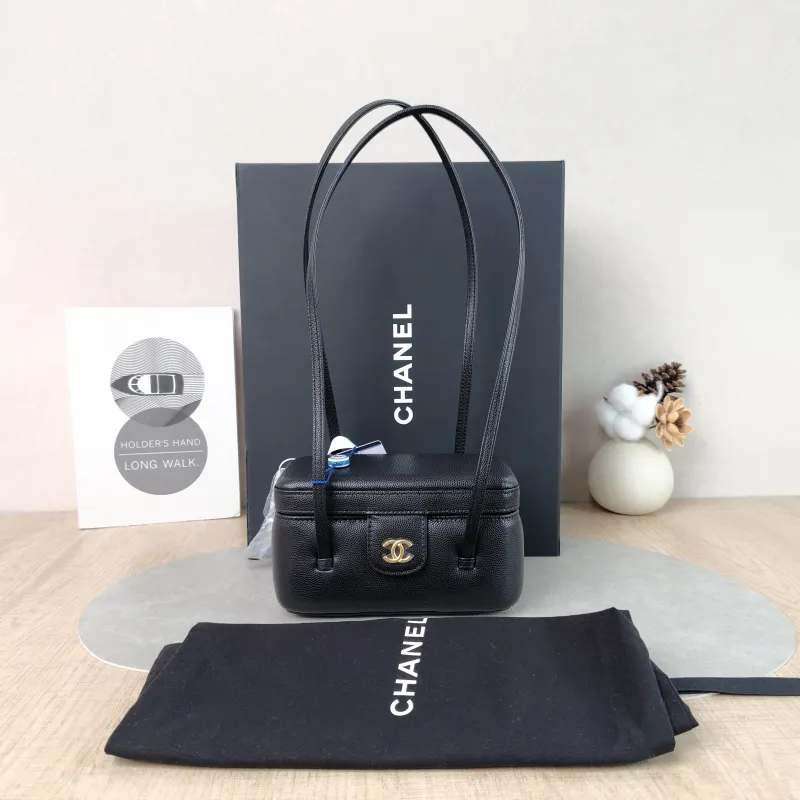 Chanel Shoulder Bag 26s preppy Shoulder Bag Black Grained Calfskin 17 × 8 × 9.5 cm — cover view 2 of 6