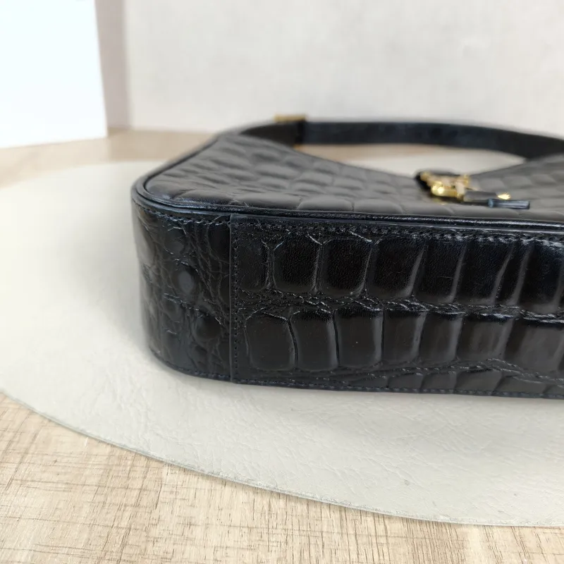 SAINT LAURENT Shoulder Bag LE 5 À 7 Black Calfskin Small 23 × 6.5 × 16 cm — detail view 7 of 10