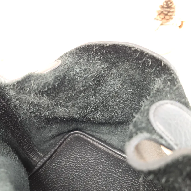 Hermès Top Handle Bag Picotin Lock 18 18Black Clemence Taurillon TC Calfskin Small18 × 13 × 19 cm — detail view 3 of 13