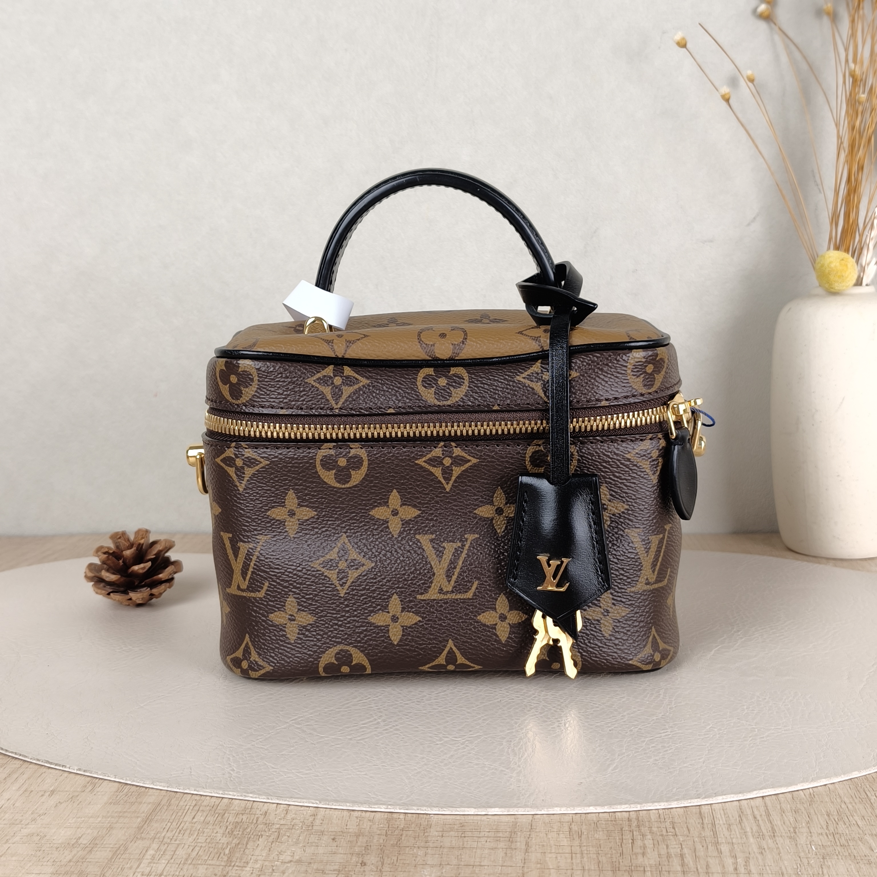 Louis Vuitton Shoulder Bag VANITY Cosmetic Bag Monogram PVC Small19 × 11 × 13 cm