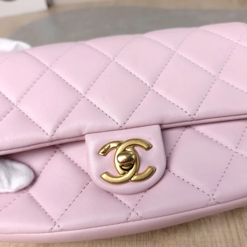 Chanel Crossbody Bag Woven Shoulder Strap Editioncf mini Pink Lambskin mini20 × 6 × 12 cm — detail view 5 of 14