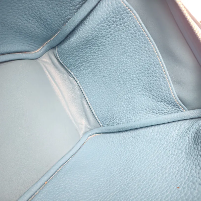 Hermès Crossbody Bag Lindy 3075 Taurillon Clemence TC Calfskin30 × 15 × 19 cm — detail view 7 of 14
