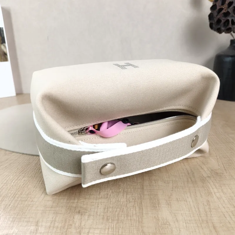 Hermès Top Handle Bagbride-a-brac White Canvas Small21 × 12 × 27 cm — detail view 9 of 11