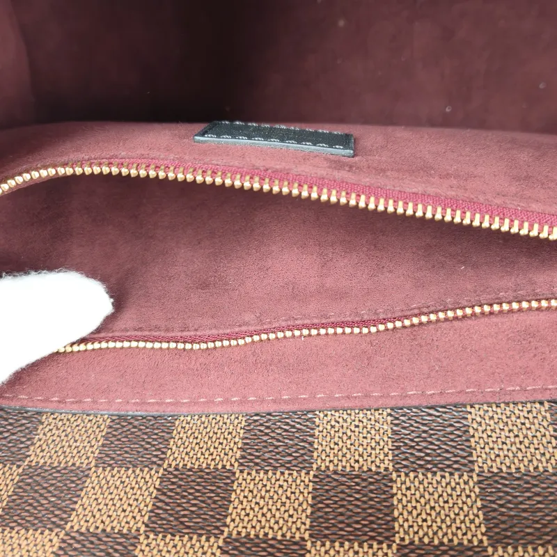 Louis Vuitton Shoulder Bag VAVIN Red · PVC Small 25 × 9.5 × 17 cm — detail view 2 of 14
