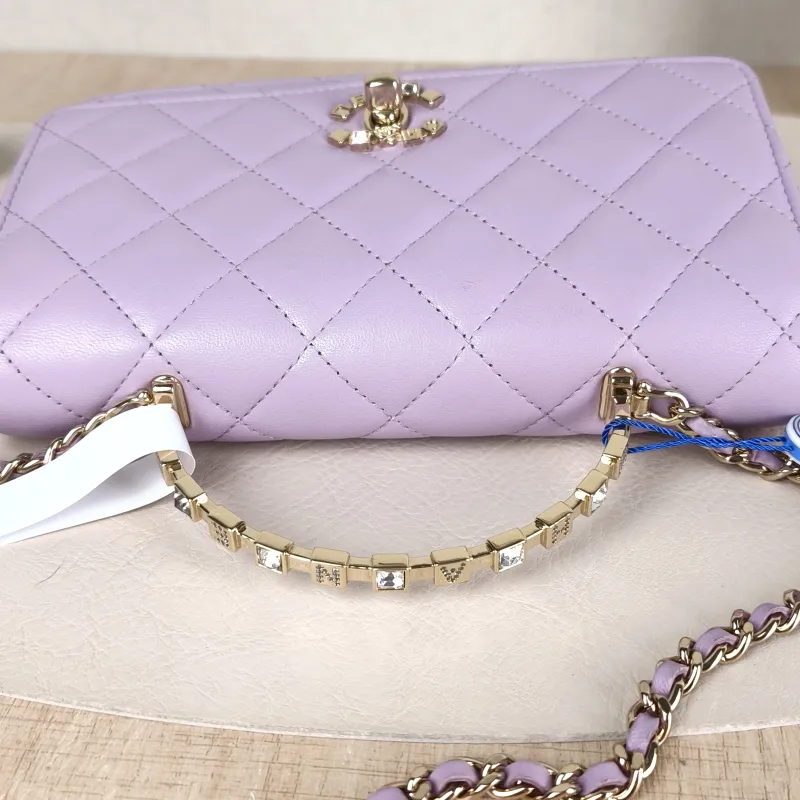 Chanel Crossbody Bag woc Lambskin One Size19 × 4 × 12.5 cm — detail view 7 of 14