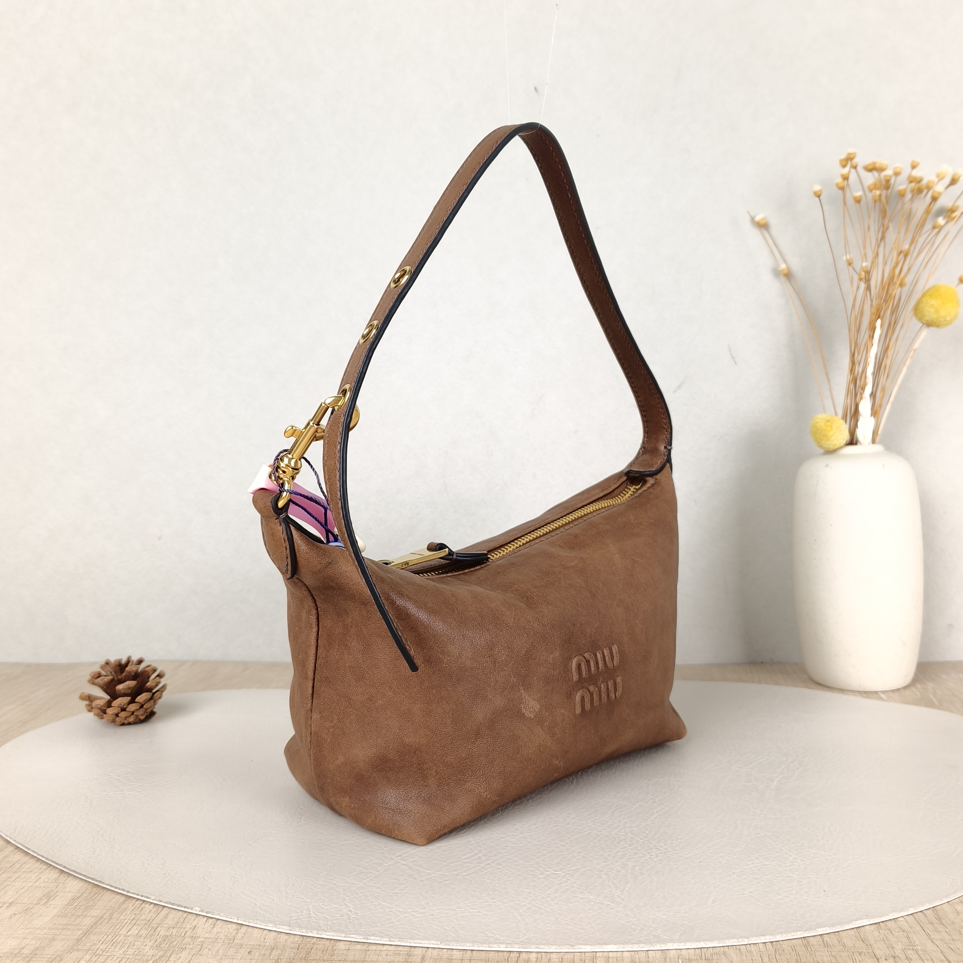 Miumiu Top Handle Bag Spirit Vanity Case Bag Cosmetic Bag Calfskin One Size18.5 × 10 × 14 cm — cover view 5 of 5