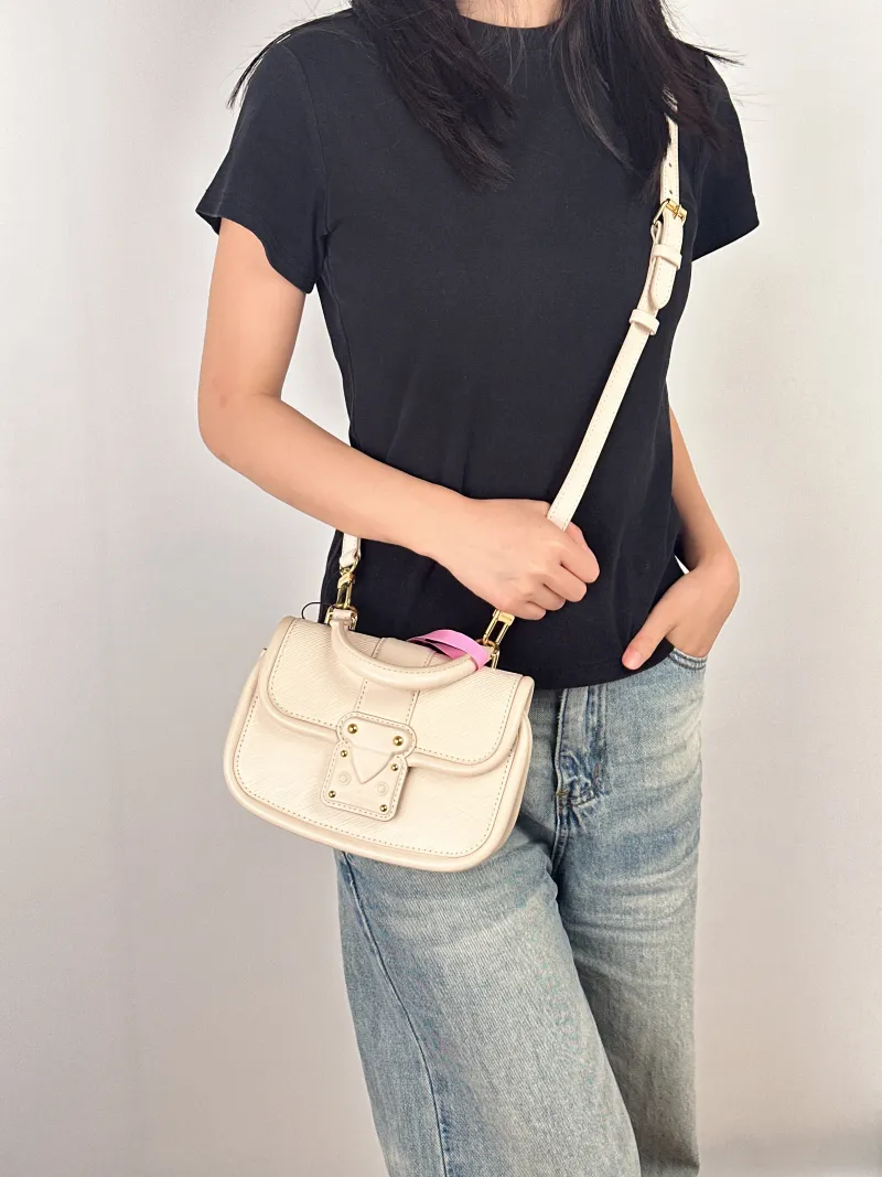 Louis Vuitton Crossbody Bag Hide and Seek Messenger Bag White Epi Embossed Calfskin One Size21 × 8 × 15 cm — on-model view 3 of 3
