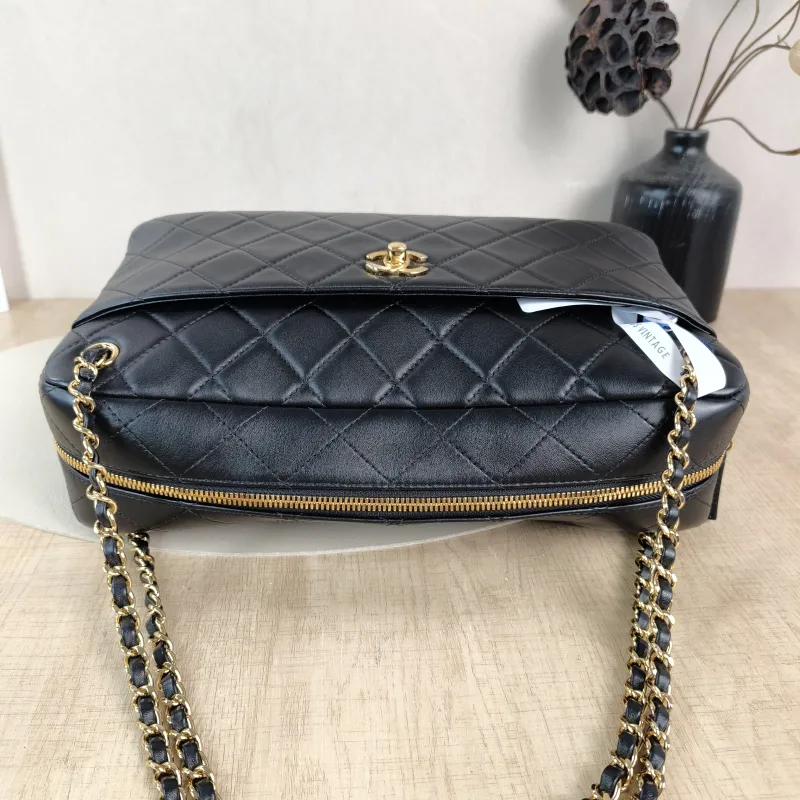 Chanel Crossbody Bag Bowling Bag Black Lambskin One Size 31 × 9 × 19 cm — detail view 8 of 10