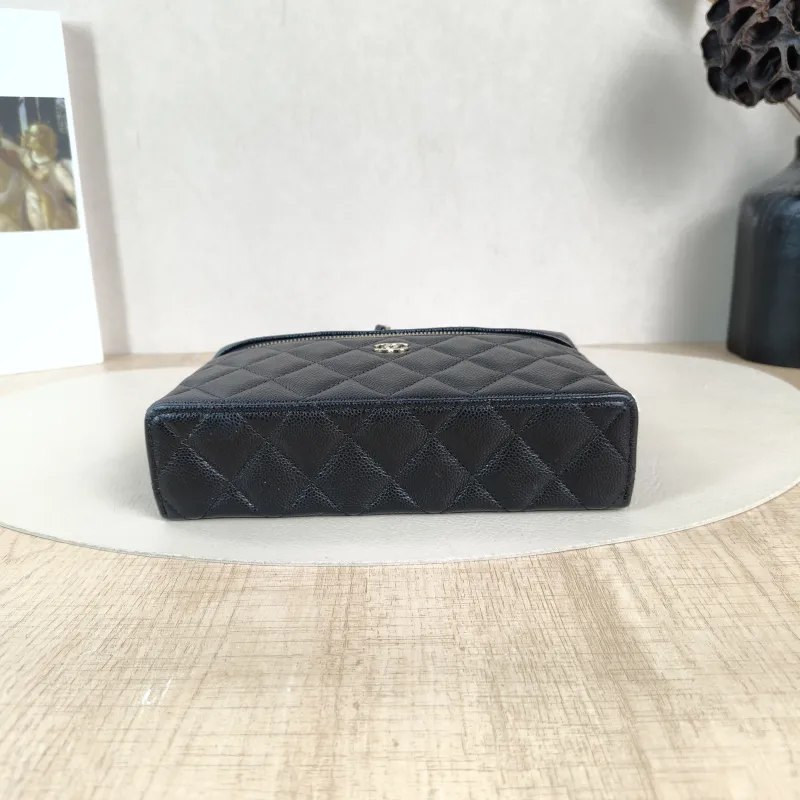 Chanel Crossbody Baglp Box Bag Top Handle Crossbody Bag Black Grained Calfskin One Size19.5 × 5 × 17 cm — cover view 2 of 6