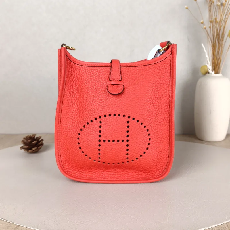 Hermès Crossbody Bag Evelyne Mini 16 Mini 16 S3 Red TC Calfskin Mini 17 × 5.5 × 18 cm Y