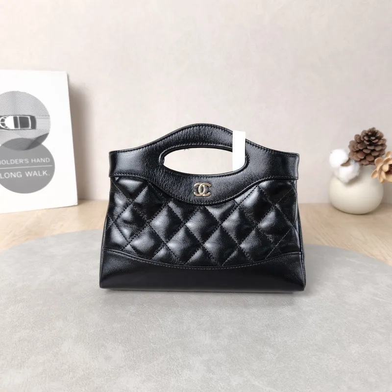 Chanel Crossbody Bag31Bag Black Waxed Leathernano20.5 × 3.5 × 17 cm