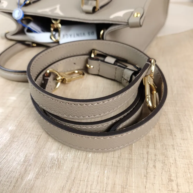 Louis Vuitton Shoulder Bag Onthego · White Monogram Empreinte Embossed Calfskin Small 25 × 11.5 × 19 cm — detail view 8 of 10