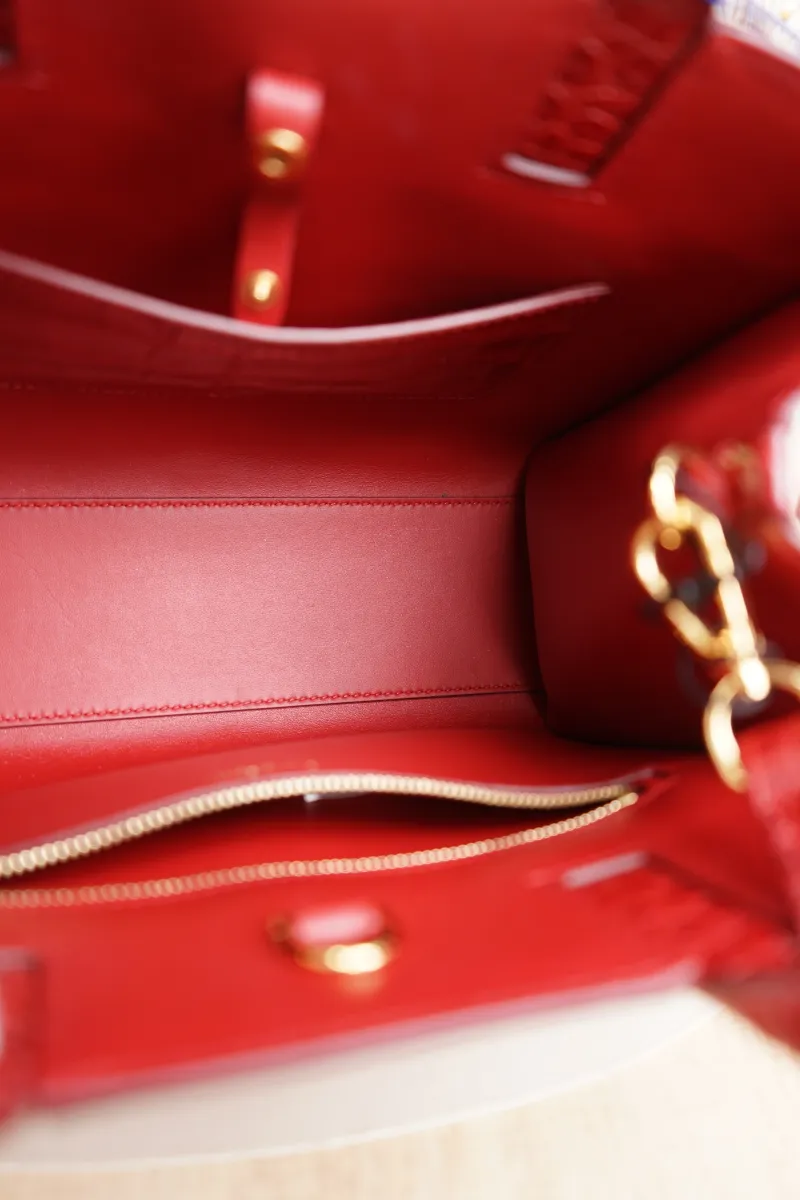 BURBERRY Crossbody Bag Top Handle Crossbody Bag Red Calfskin One Size27 × 11 × 20 cm — detail view 4 of 18