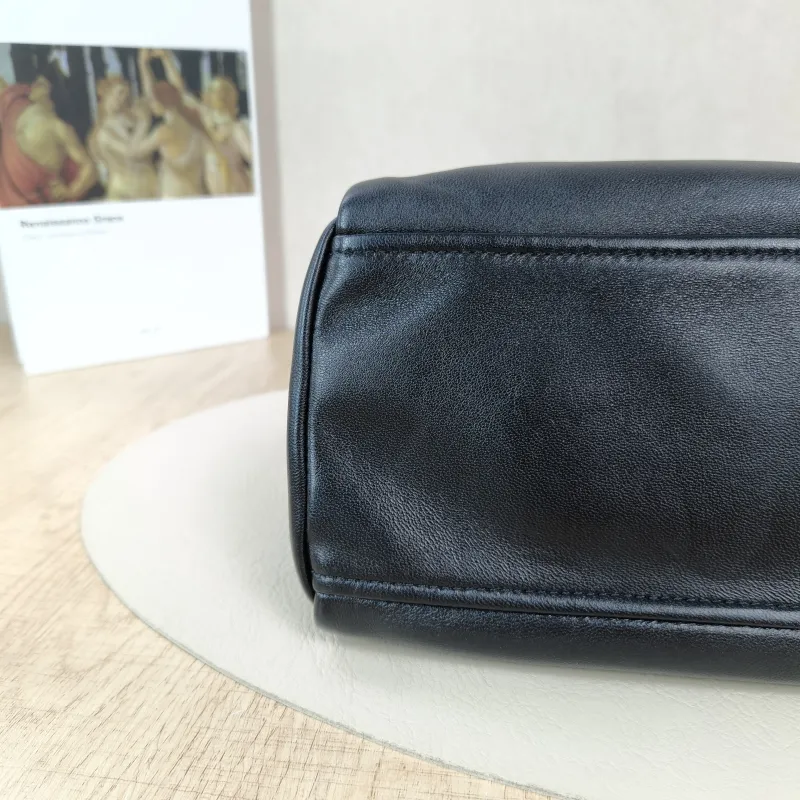 PRADA Crossbody Bag Black with Gold-Tone Hardware Crossbody Bag Black Lambskin One Size26 × 11 × 17 cm — detail view 11 of 12