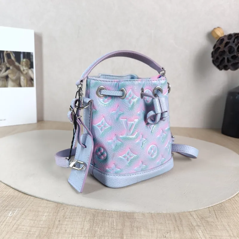 Louis Vuitton Shoulder Bag NANO NOÉ Bucket Bag Nano Collection Calfskin nano 13 × 10 × 16 cm — cover view 4 of 6