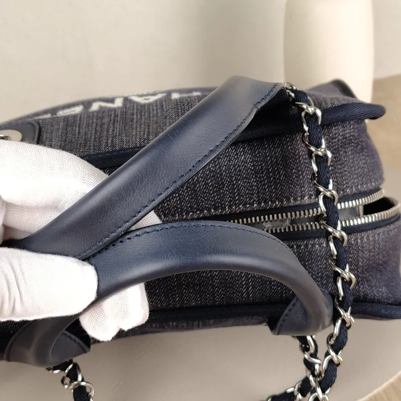 Chanel Crossbody Bag Navy Canvas One Size27 × 12 × 16 cm — detail view 8 of 13