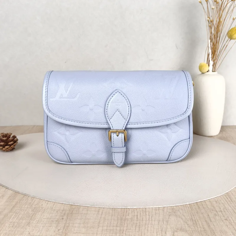 Louis Vuitton Shoulder Bag Diane Baguette Bag Blue Calfskin Small24 × 9 × 15 cm