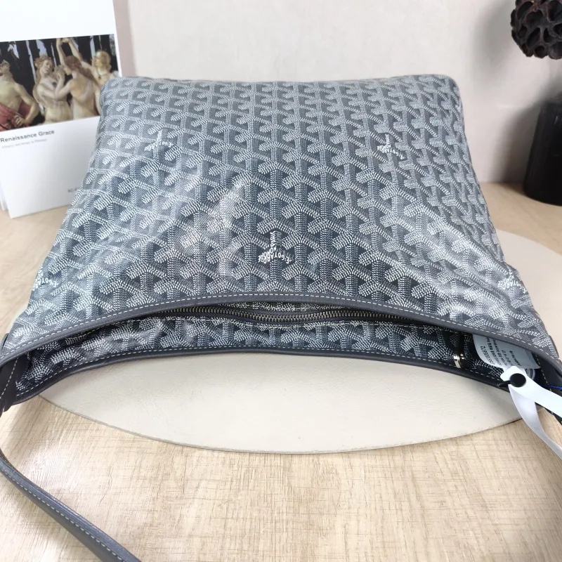 GOYARD Shoulder Bag Boheme Hobo​ Grey ine Canvas Small 43 × 14 × 27 cm — detail view 6 of 15