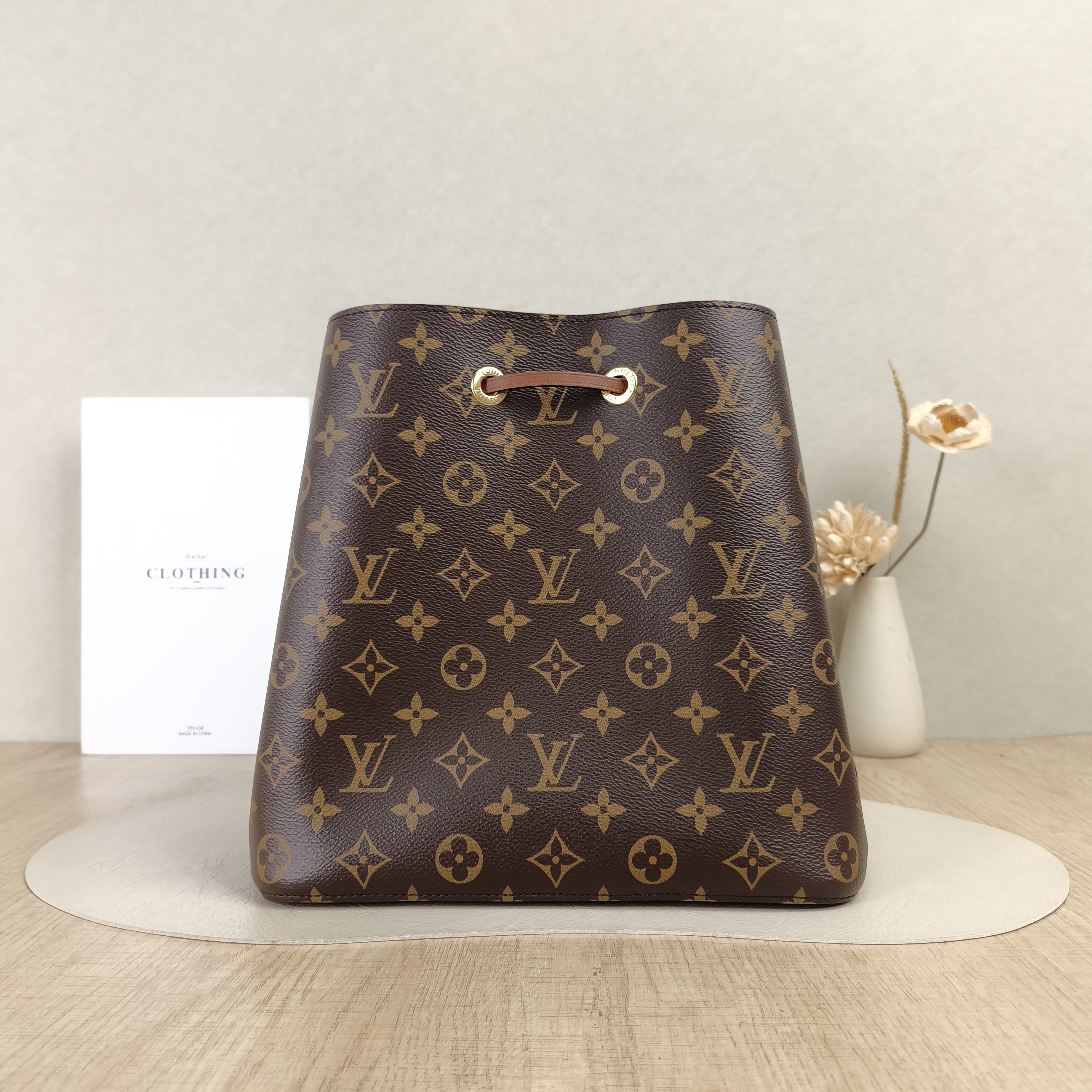 Louis Vuitton Shoulder Bag NÉONOÉ Bucket Bag Caramel PVC Medium26 × 17.5 × 26 cm — cover view 2 of 5