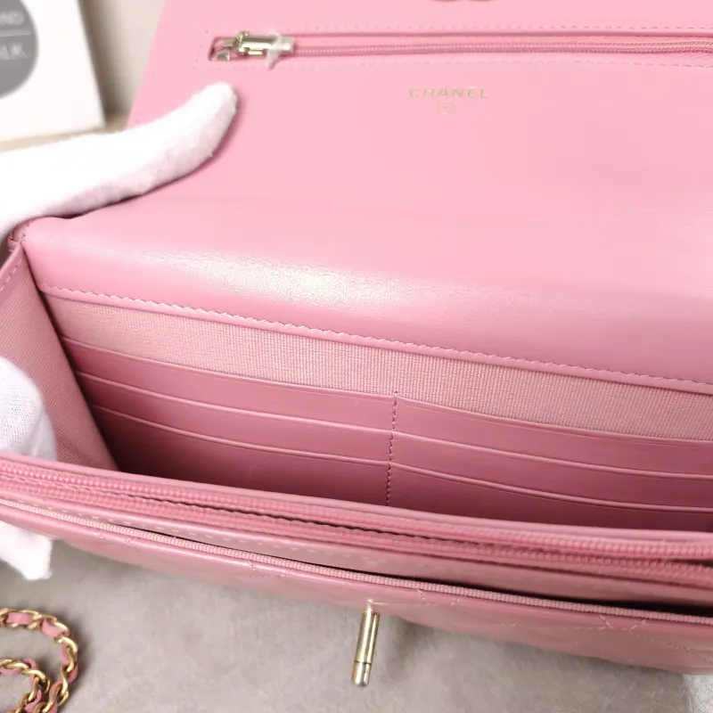 Chanel Crossbody Bag woc Pink Calfskin One Size19.2 × 3.5 × 12.3 cm — detail view 5 of 14