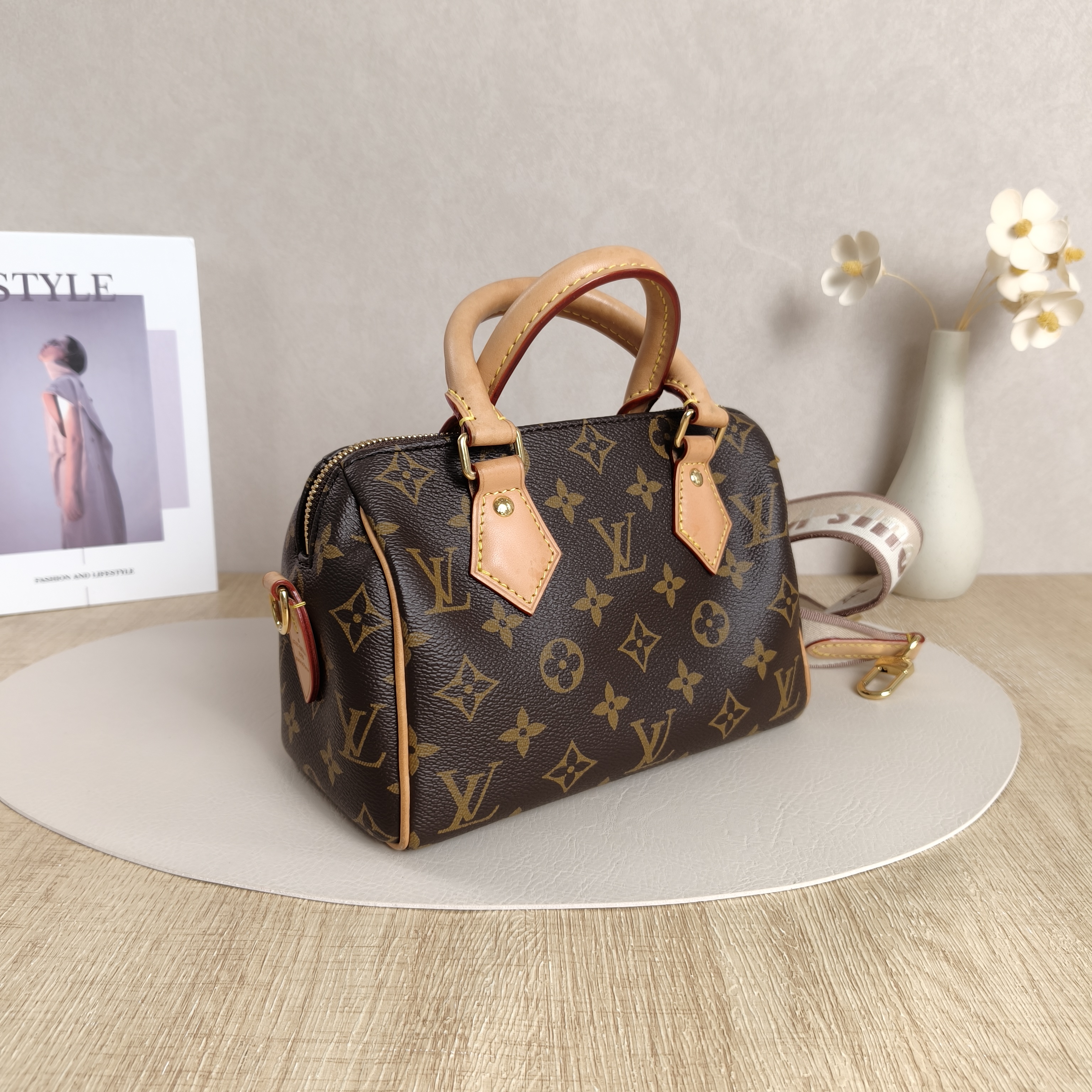 Louis Vuitton Crossbody Bag Speedy20 Shoulder Strap PVC Small20.5 × 12 × 13.5 cm — cover view 4 of 10