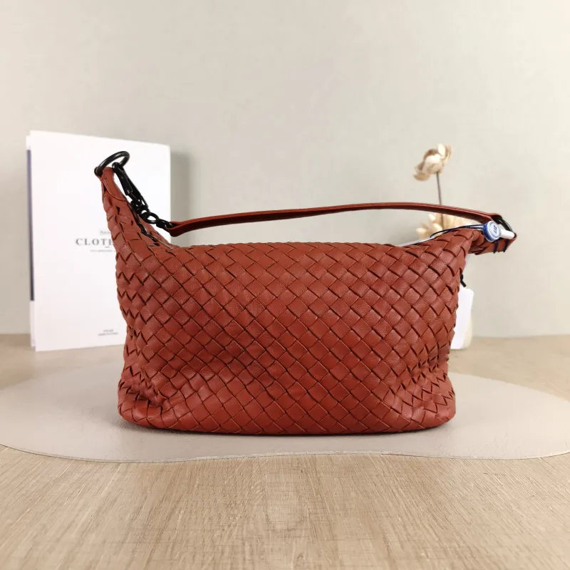 Bottega Veneta Top Handle Bag Woven Vanity Case Bag Red Lambskin One Size 25 × 12 × 18 cm Conditioned — cover view 5 of 5
