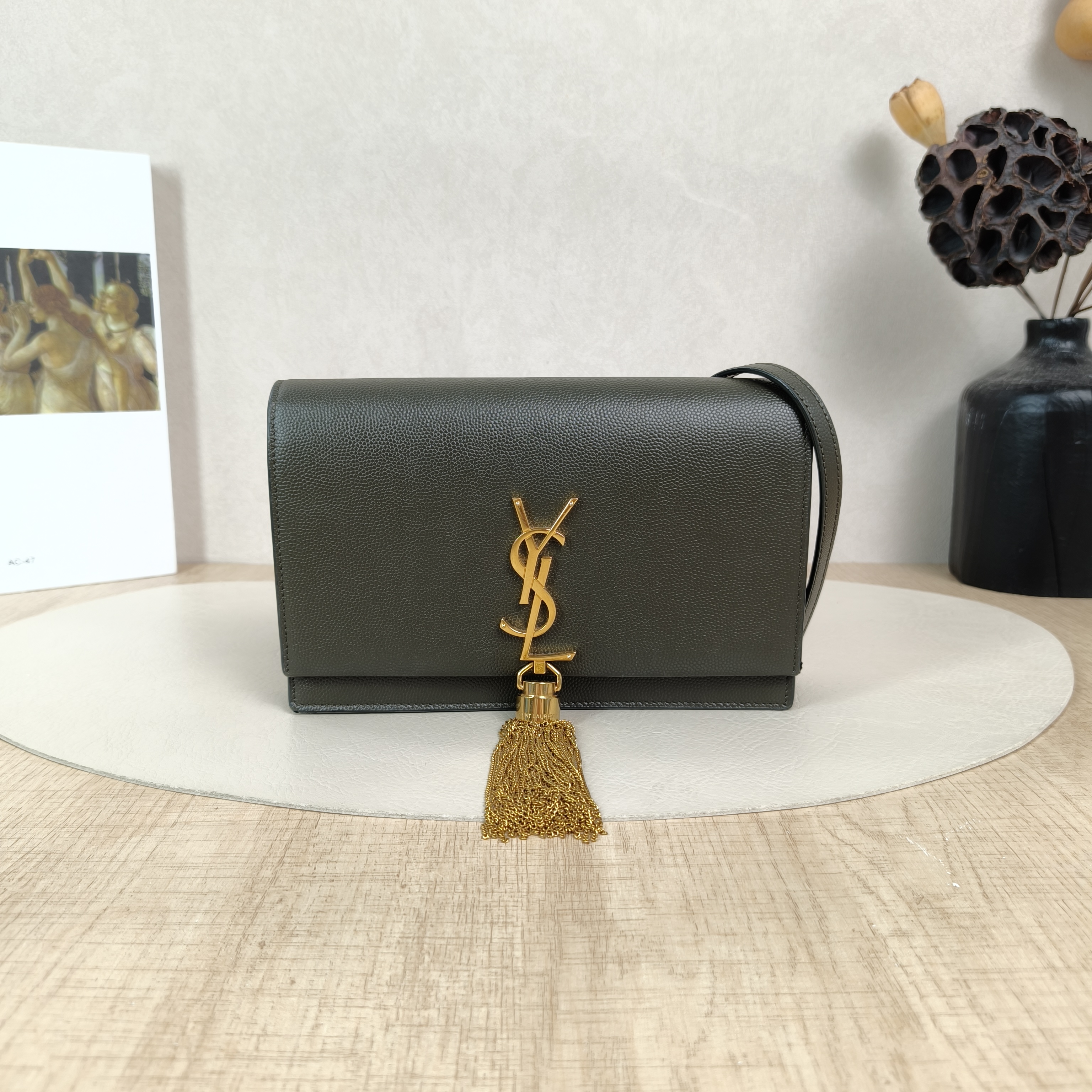SAINT LAURENT Crossbody Bag KATE Edition Green Grained Calfskin Small20 × 5 × 12.5 cm